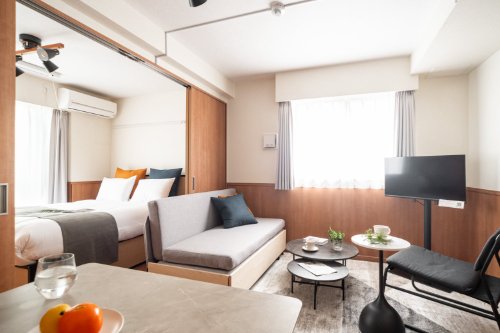 最寄り駅より徒歩5分！新宿まで電車で1本/セキュリティ万全/家具・家電